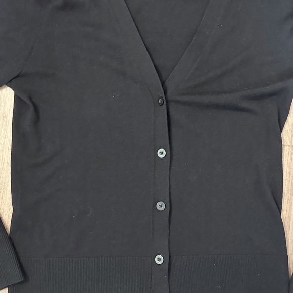 EUC Ann Taylor Loft Black V Neck Button Up Cardigan Sweater Size XS - Picture 5 of 5